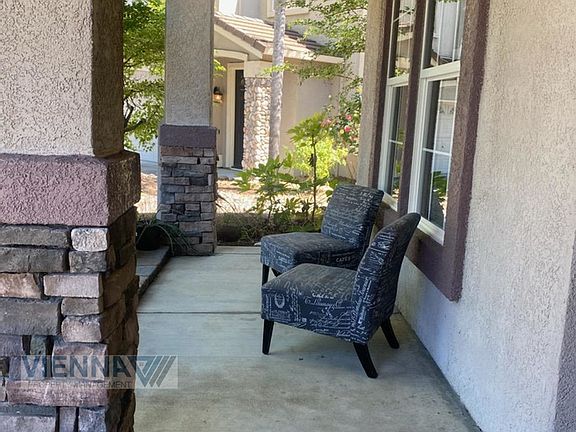 3rd image of 1517 Olympic Cir