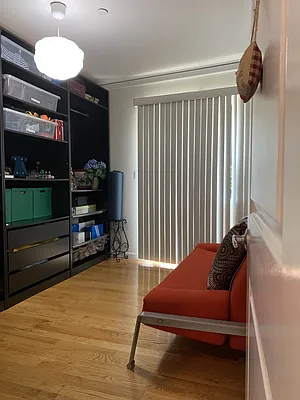 Sold by Apple Realty Group Corp | media 9