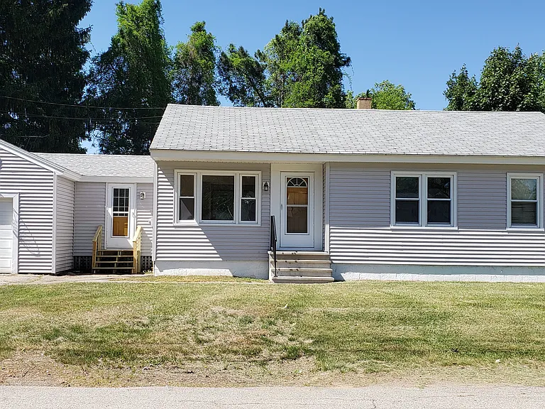 10 Midway Park — Photo 1