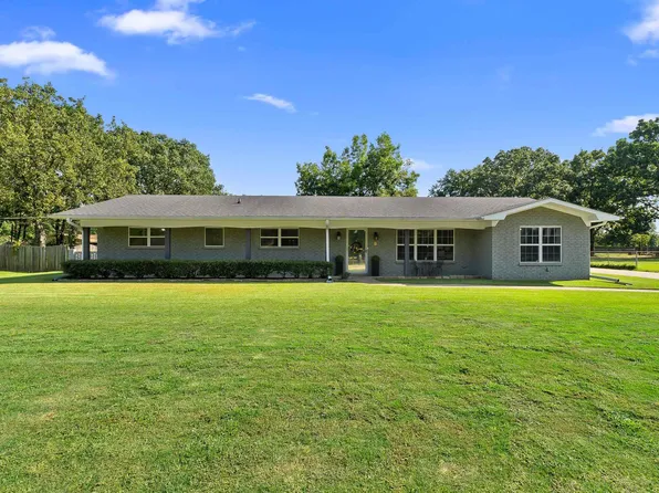 3803 Galleria Oaks Dr, Texarkana, TX 75503