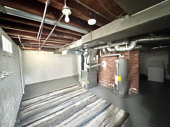 5th image of 4240 Burnham Ave