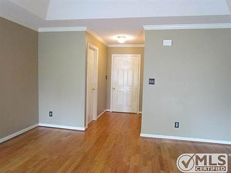 3rd image of 210 Bradley Ct