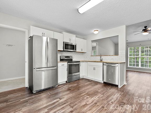 4th image of 10359 Gold Pan Rd