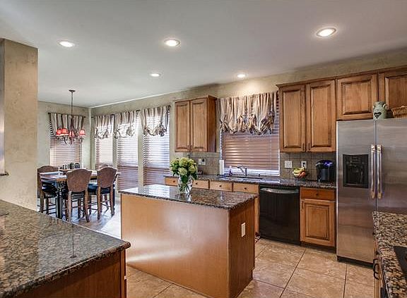 4th image of 1270 Golf Club Dr