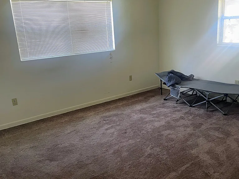 2917 Holly St — Photo 6