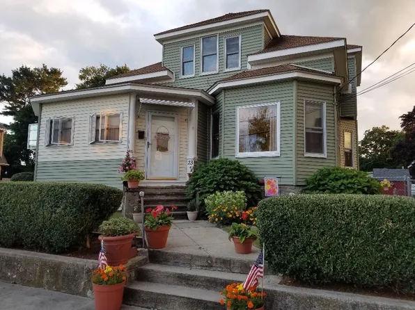 23 Bellevue Ave, North Smithfield, RI 02896