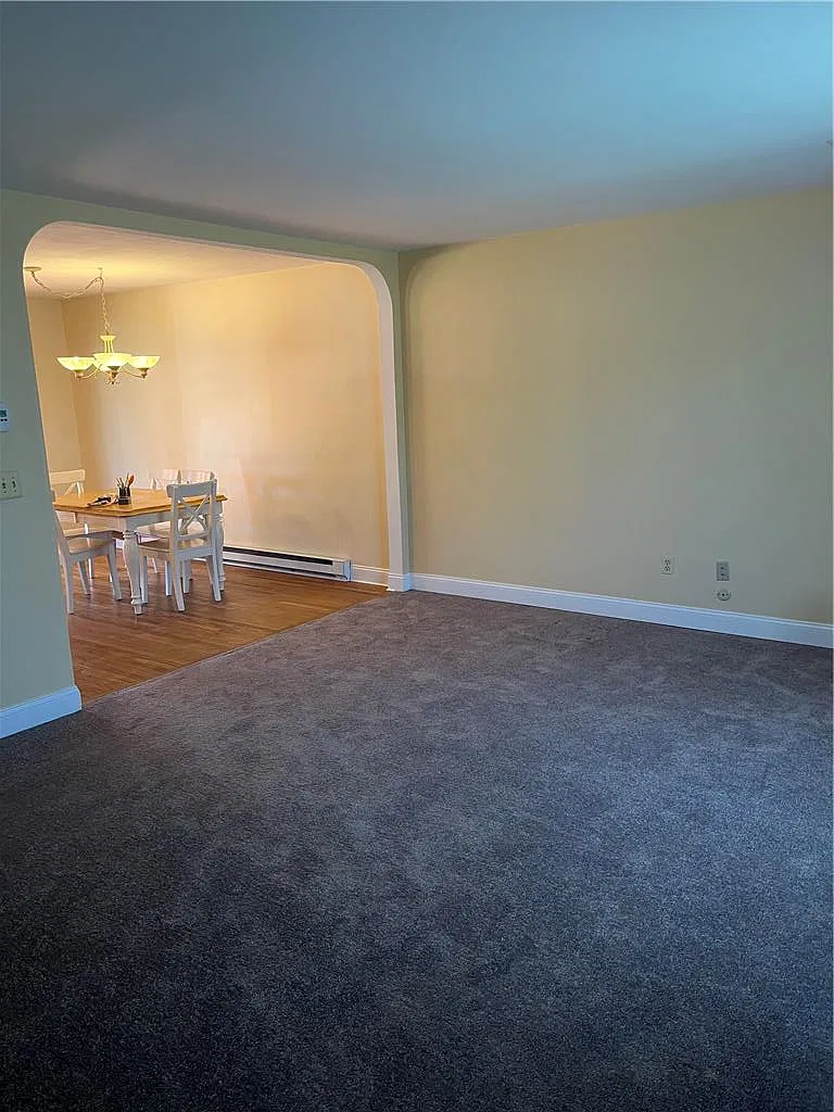 3 bed, 1232 sqft, $2,500 — Photo 4
