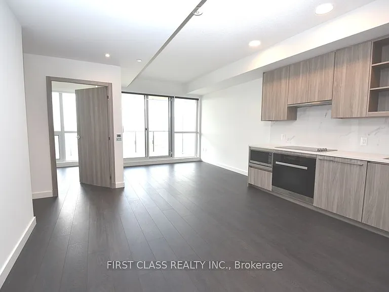 25 McMahon Dr #1707 — Photo 8