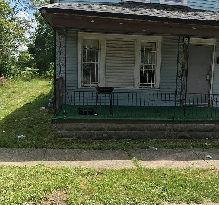 2nd image of 267 Sherman St