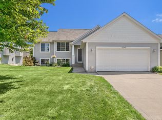 3744 Elm Ridge Dr, Holland, MI 49424