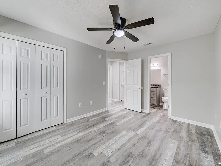 3712 Burnham Way — Photo 10
