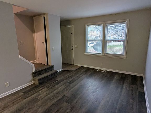5th image of 1405 20th St NE #1409