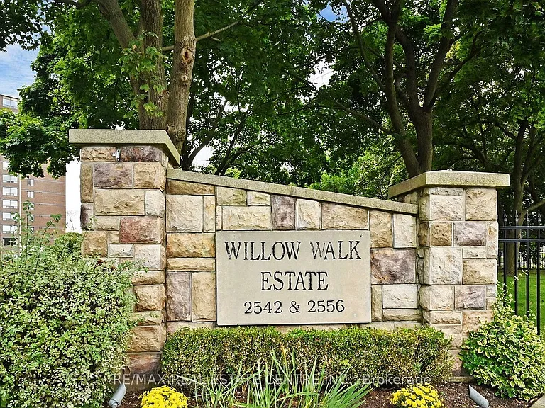 2542 Argyle Rd #5 — Photo 2