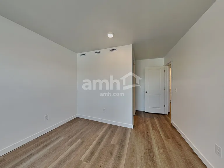 13145 N Mustang Crossing Rd — Photo 24