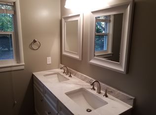 1320 Oak Ridge Hwy, Clinton, TN 37716