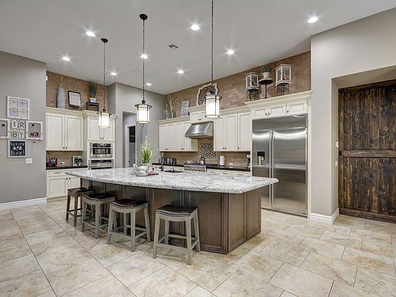 3rd image of 2180 E Aris Dr