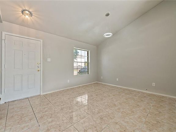 4th image of 1240 Hughmont Dr