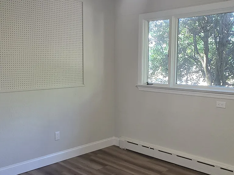 701 Pine St — Photo 5