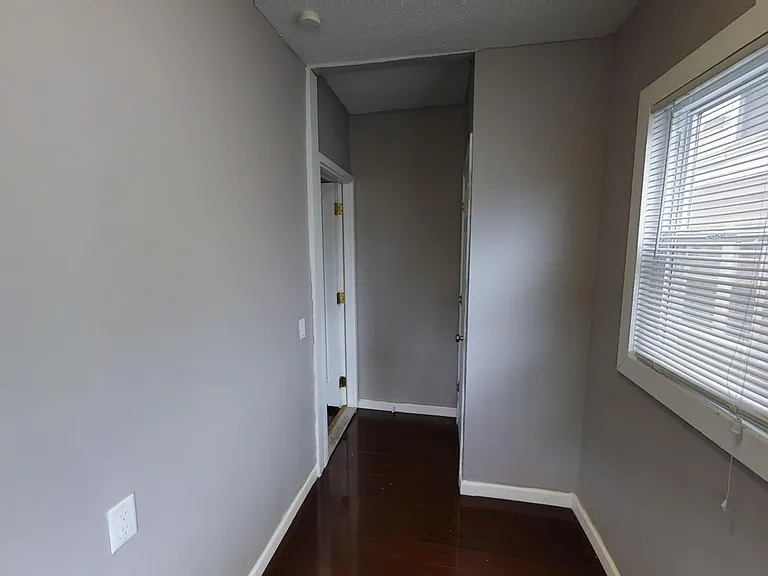 318 Westcott St #1 — Photo 8