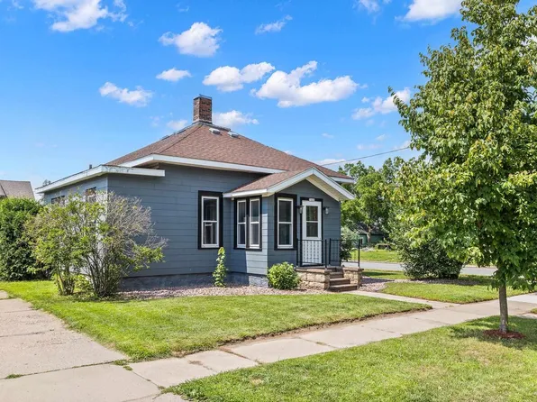 1600 EAST AVENUE, Stevens Point, WI 54481