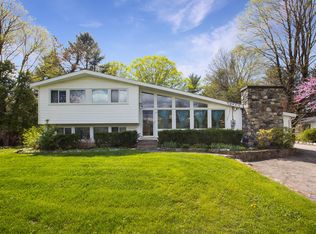 2849 Old Yorktown Rd, Yorktown Heights, NY 10598