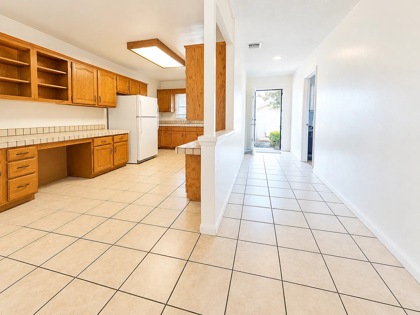 5 Bed 3 Bath Home Near Campus With A Private Pool! — Photo 2