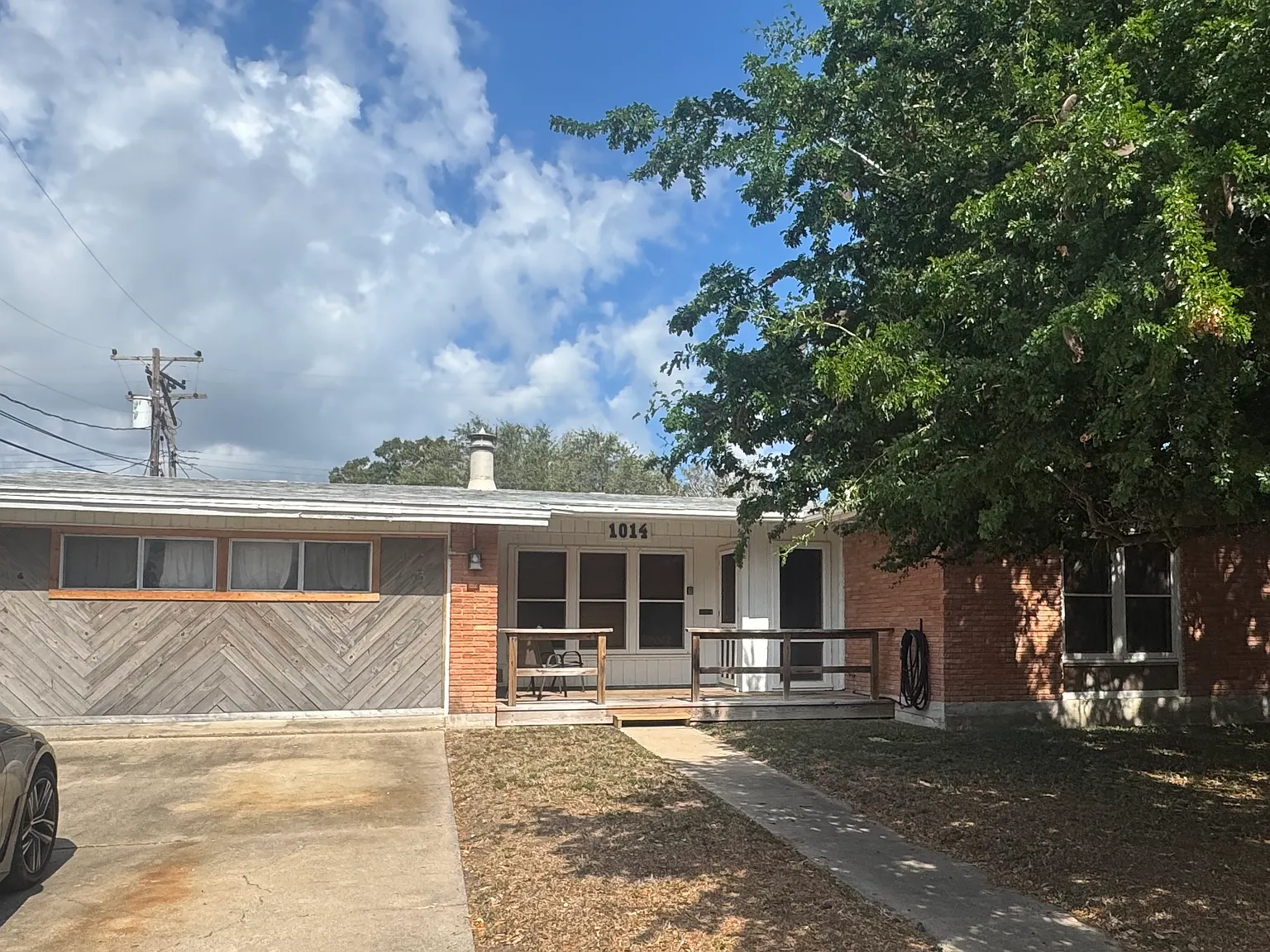 3 bed, 1891 sqft, $2,000 — Photo 2