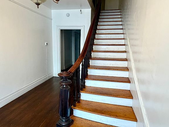 2nd image of 222 Warren St #2