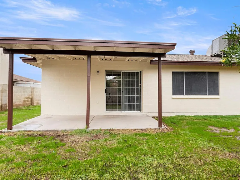 7309 W Canterbury Dr — Photo 27