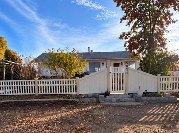 5011 W 47th St, Lacombe County, AB T0B 3C0