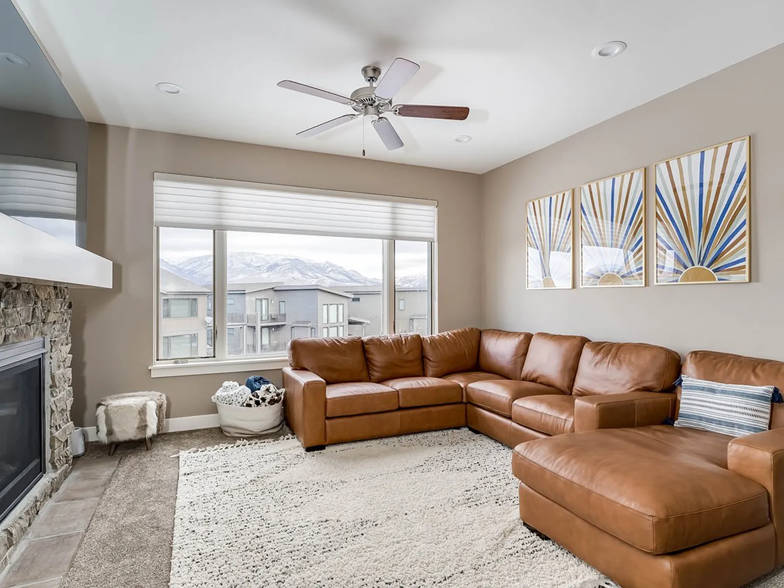 4 bed, 4.5 bath, $5,000 — Photo 3