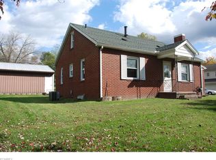 3090 Arrow Point Dr, Zanesville, OH 43701