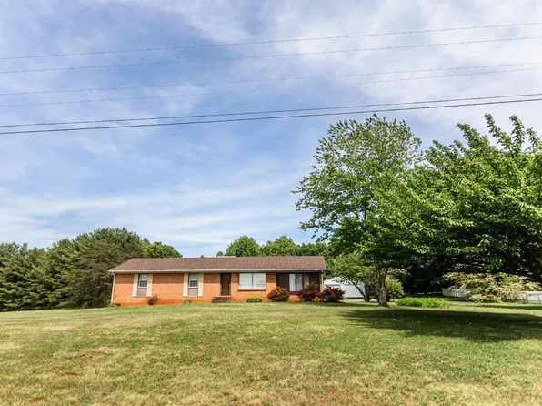 9608 Red House Rd, Appomattox, VA 24522