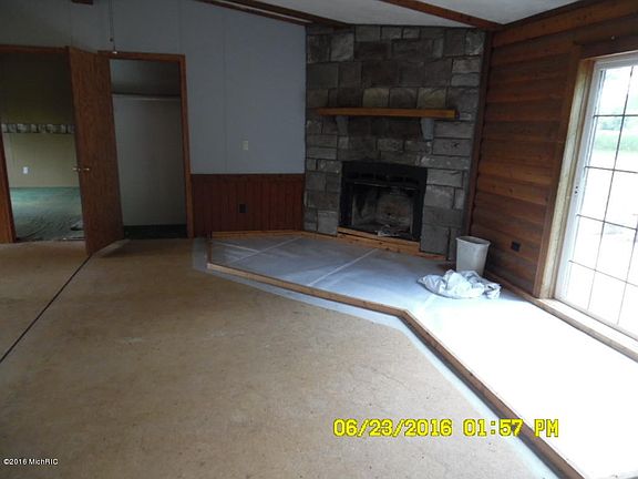 4th image of 17000 Starbrick St