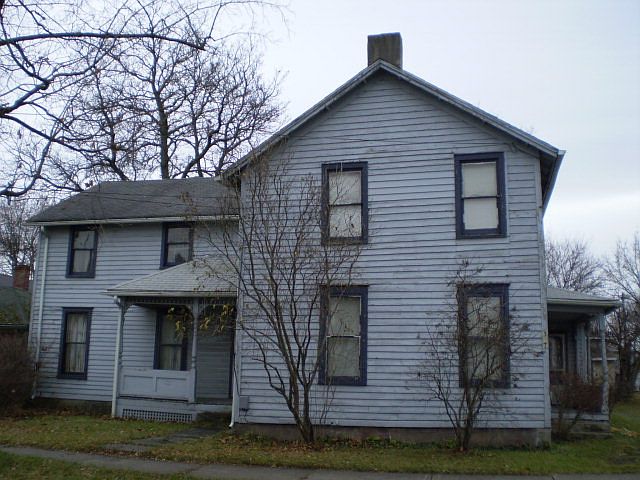 2nd image of 307 John St