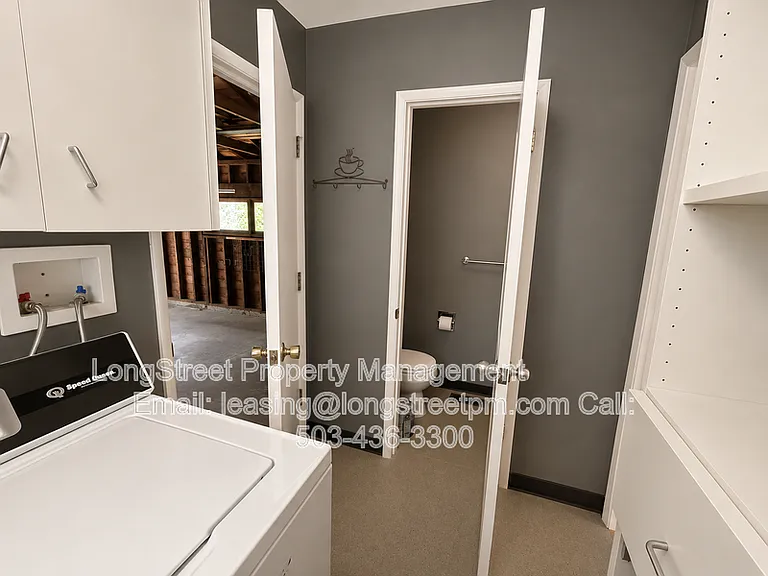 1243 SW Texas St — Photo 12