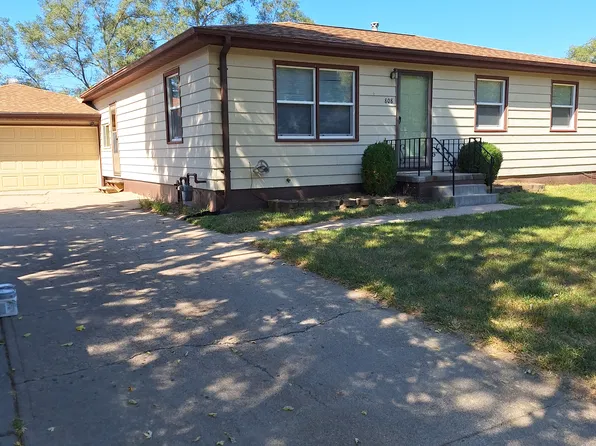 808 Vernon Ave, Bellevue, NE 68005