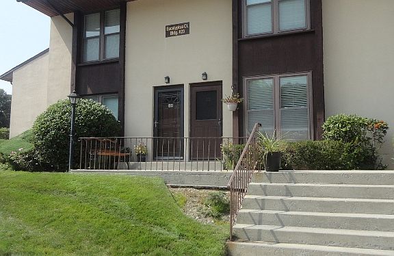2nd image of 13 Eucalyptus Ct