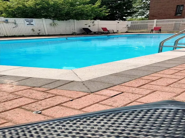 1356 Meadowlands Dr E #309 — Photo 4