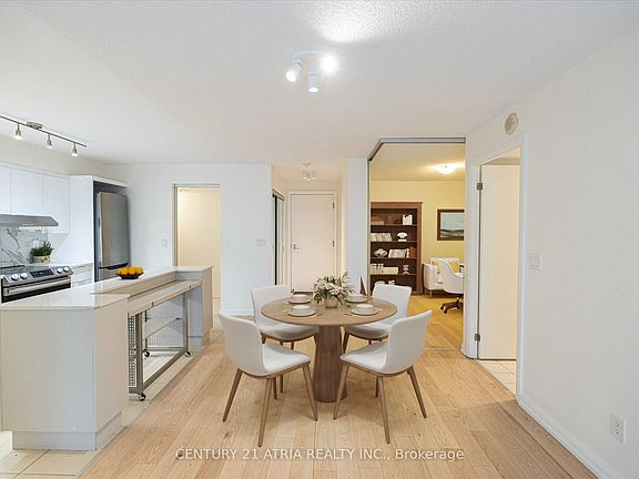 4th image of 111 Elizabeth St #606