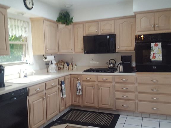 2nd image of 4837 Potomac Dr