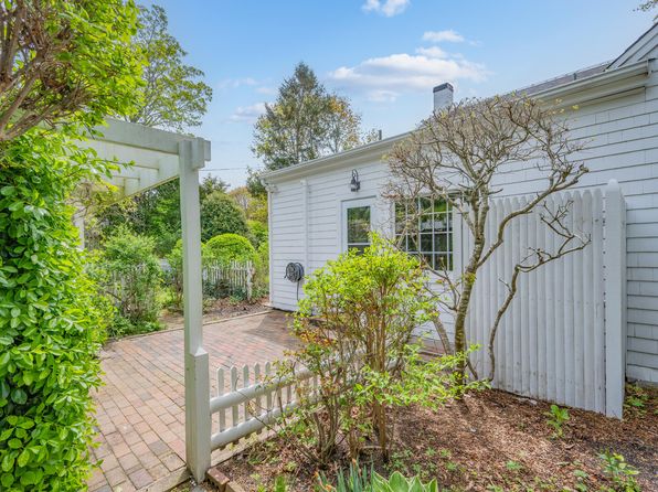 404 Route 6A, Yarmouth Port, MA 02675