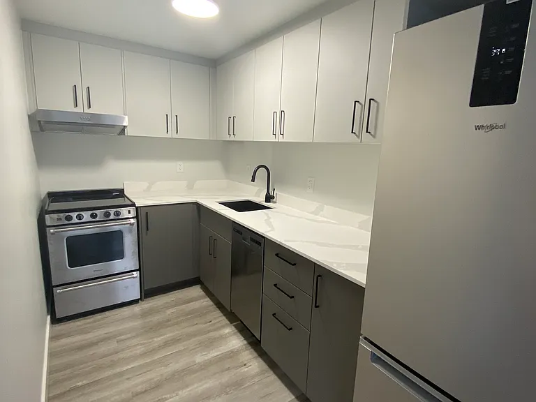 257 Lisgar St — Photo 28