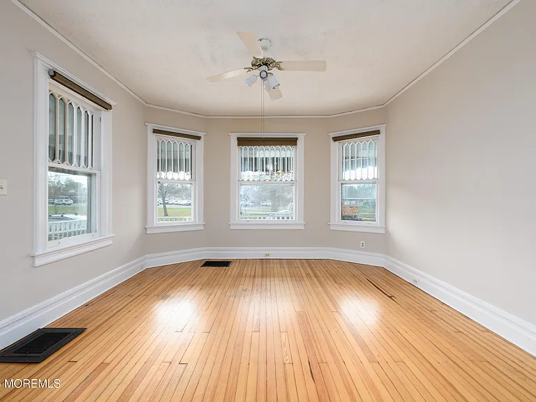 64 Harding Rd — Photo 8