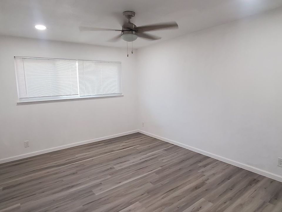 1st image of 350 Franciscan Ct #376