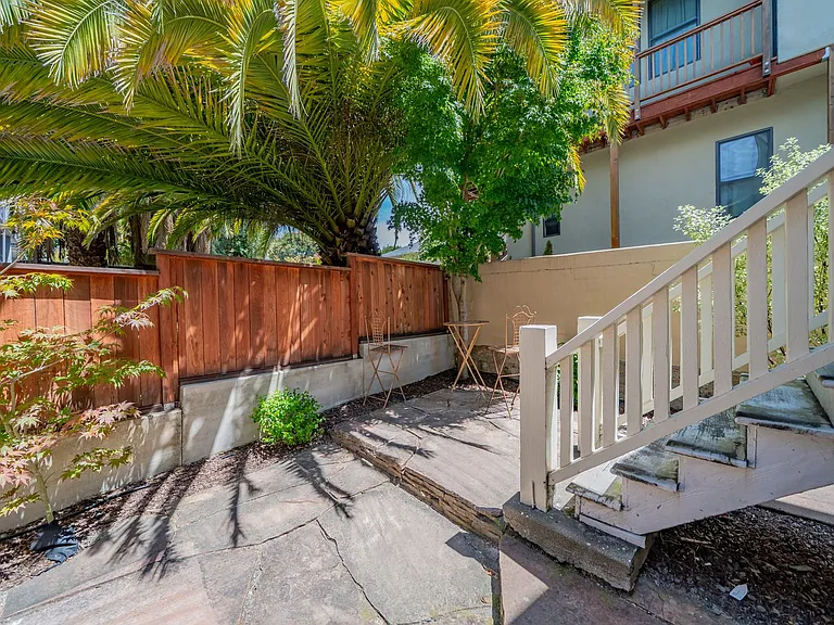 2209 Cedar Street — Photo 23