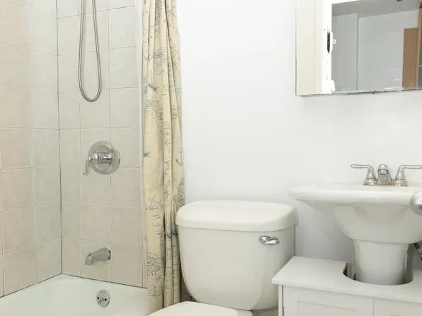 215 East 24th Street image 13 of 13