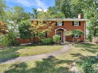 111 W Edgewood Dr, Canonsburg, PA 15317