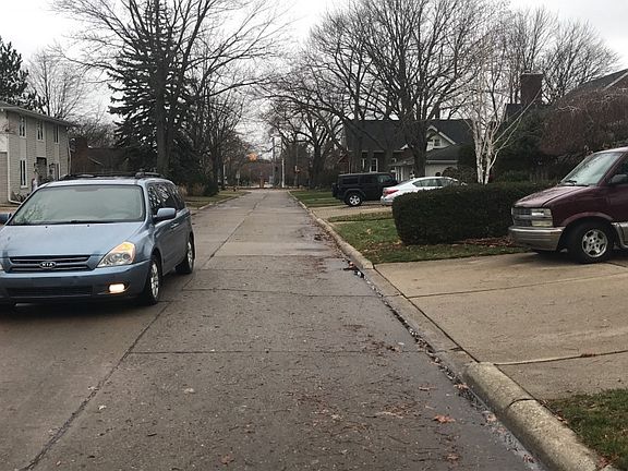 5th image of 22438 Lakeland St