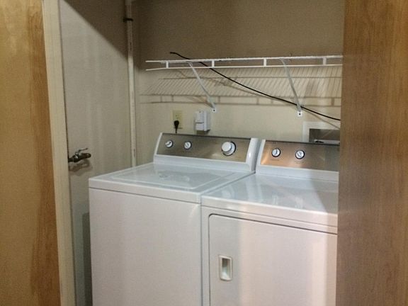 washer and dryer furnished